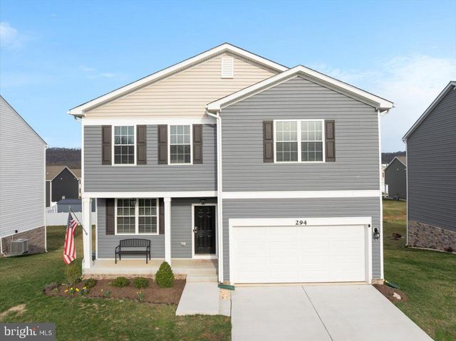 294 AYLESBURY LN, Martinsburg, WV 25403