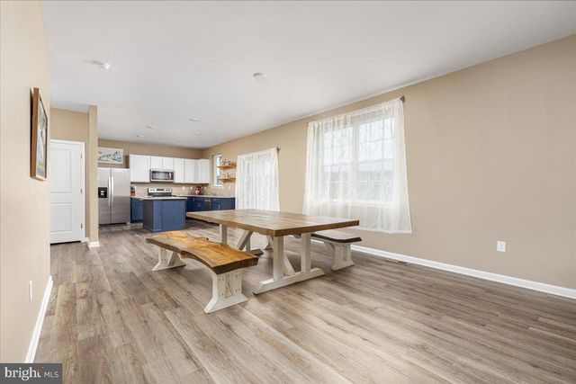 294 AYLESBURY LN, Martinsburg, WV 25403