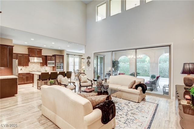 417 Rosina Vista Street, Las Vegas, NV 89138