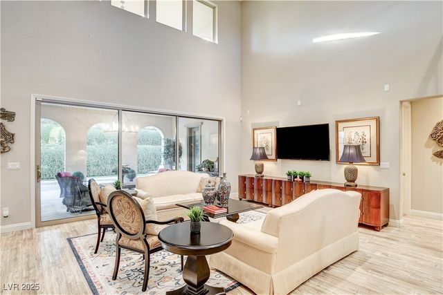 417 Rosina Vista Street, Las Vegas, NV 89138