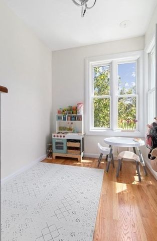 29 Angela Lane 29, Watertown, MA 02472