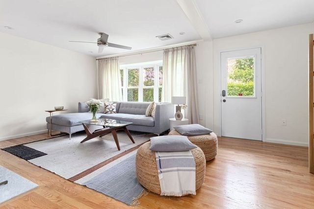 29 Angela Lane 29, Watertown, MA 02472