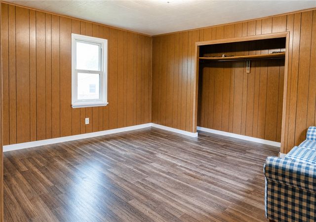 1106 Delaware St, Export, PA 15632