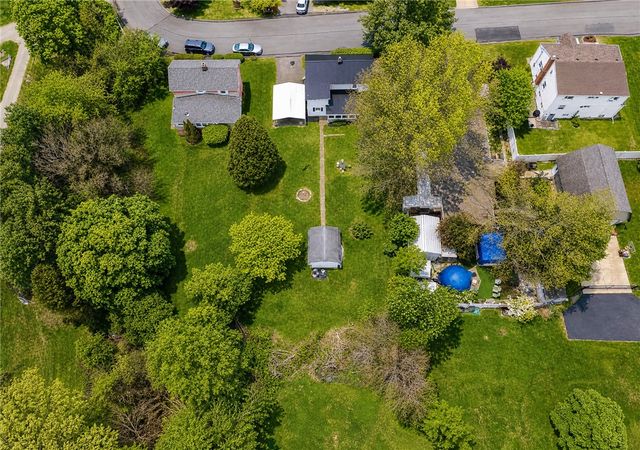 1106 Delaware St, Export, PA 15632