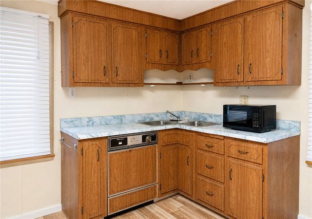 1106 Delaware St, Export, PA 15632