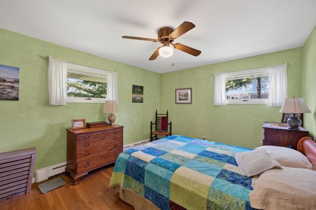 61 Highland Avenue, Dartmouth, MA 02747
