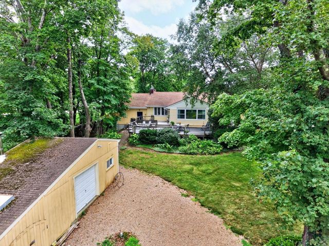 61 Highland Avenue, Dartmouth, MA 02747