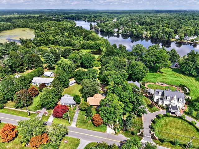 61 Highland Avenue, Dartmouth, MA 02747