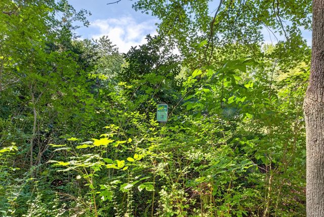 61 Highland Avenue, Dartmouth, MA 02747
