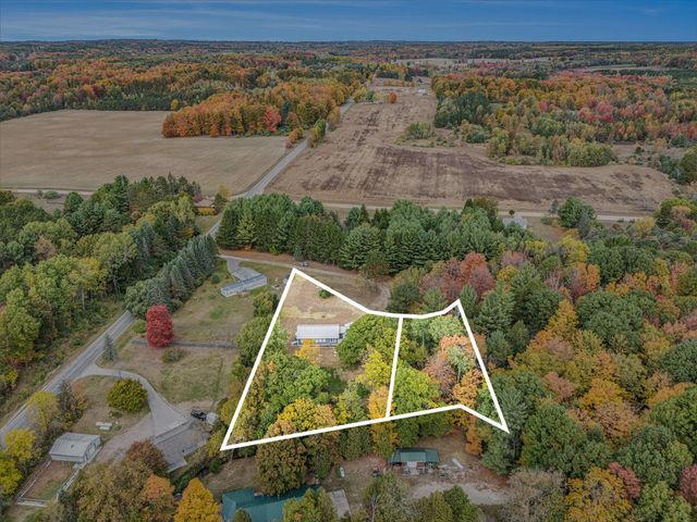 2480 S 148th Avenue, Hesperia, MI 49421