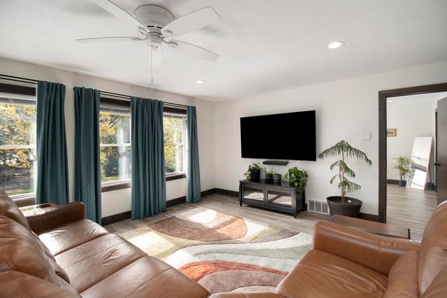 2480 S 148th Avenue, Hesperia, MI 49421