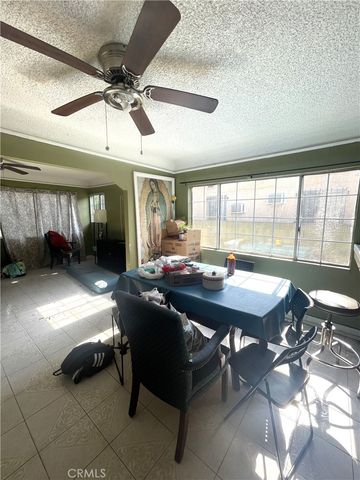 1142 E 64th, Los Angeles, CA 90001