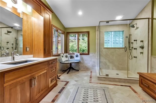 7239 South Abbott Road, Boston, NY 14075