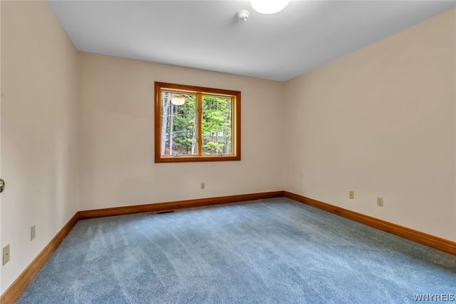 7239 South Abbott Road, Boston, NY 14075
