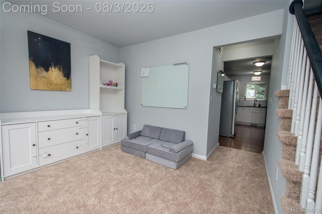 2649 Konrad Ct, Auburn Hills, MI 48326