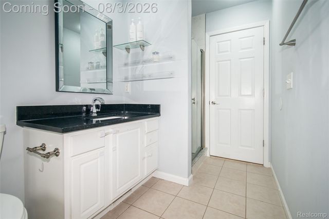 2649 Konrad Ct, Auburn Hills, MI 48326