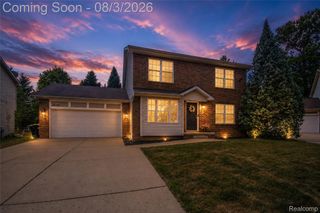 2649 Konrad Ct, Auburn Hills, MI 48326