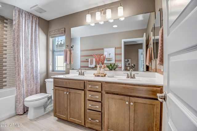 43232 N HINOKI Street, San Tan Valley, AZ 85140