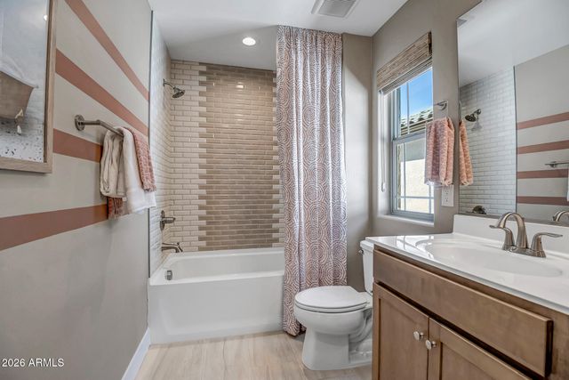 43232 N HINOKI Street, San Tan Valley, AZ 85140