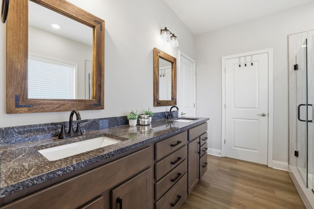 208 Little Leaf Drive, Nicholasville, KY 40356