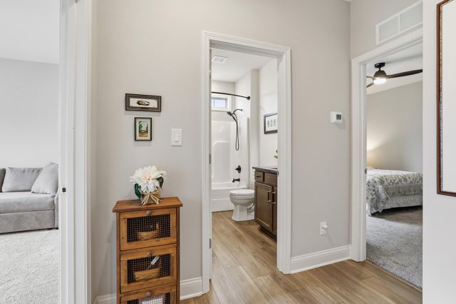 208 Little Leaf Drive, Nicholasville, KY 40356