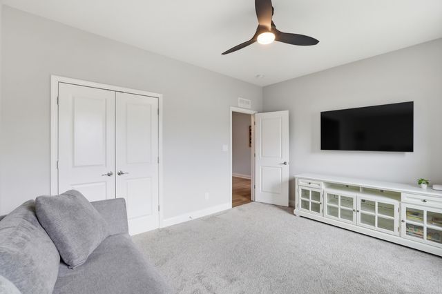 208 Little Leaf Drive, Nicholasville, KY 40356