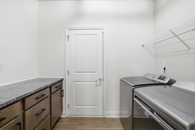 208 Little Leaf Drive, Nicholasville, KY 40356