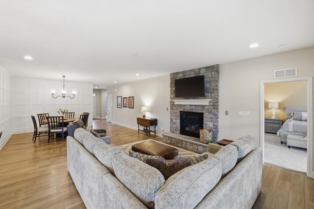 208 Little Leaf Drive, Nicholasville, KY 40356