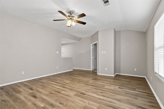 5825 Show Master Lane, Fort Worth, TX 76179
