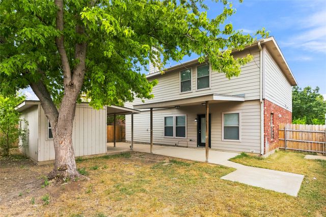 5825 Show Master Lane, Fort Worth, TX 76179