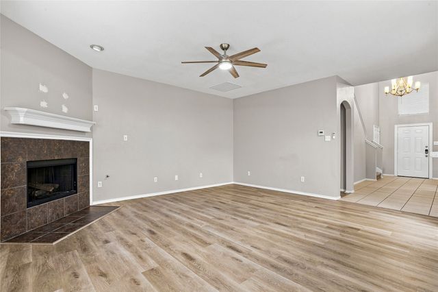 5825 Show Master Lane, Fort Worth, TX 76179