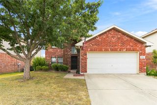 5825 Show Master Lane, Fort Worth, TX 76179