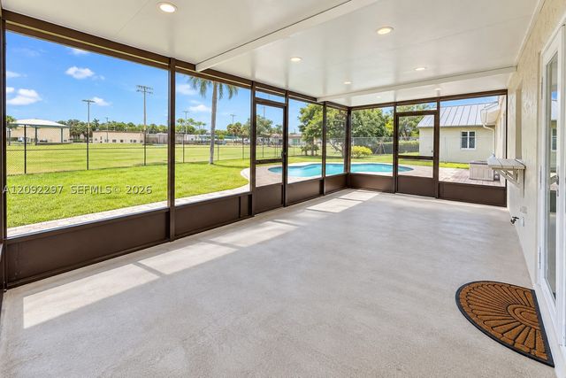 11655 SW 50th St, Cooper City, FL 33330