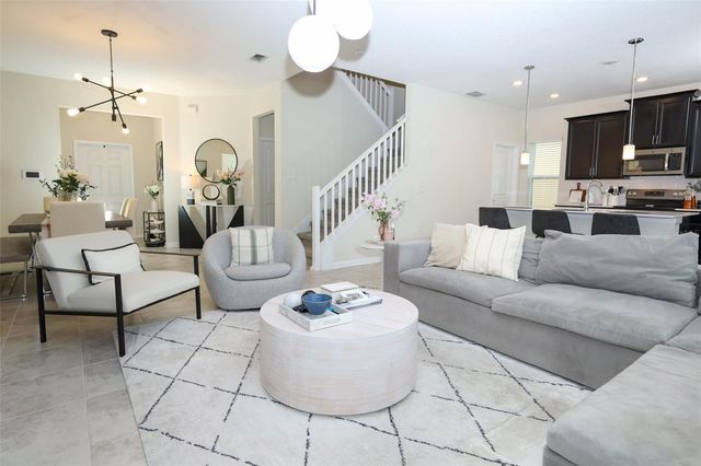 1076 DOWNSWING PLACE, Davenport, FL 33896