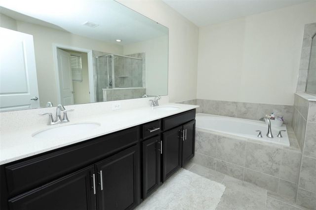 1076 DOWNSWING PLACE, Davenport, FL 33896