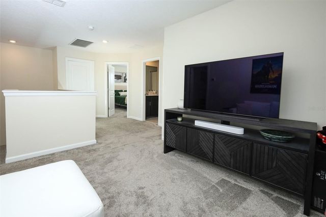 1076 DOWNSWING PLACE, Davenport, FL 33896