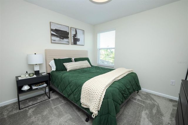 1076 DOWNSWING PLACE, Davenport, FL 33896