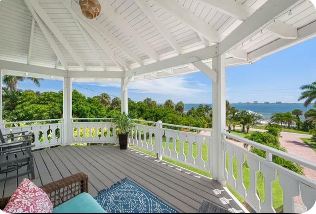 12417 S Indian River Drive, Jensen Beach, FL 34957