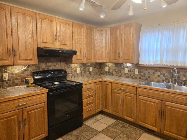 3204 N Water Street, Bay City, MI 48708