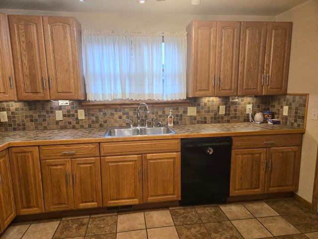 3204 N Water Street, Bay City, MI 48708