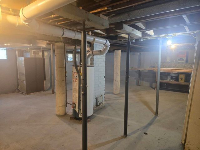 3204 N Water Street, Bay City, MI 48708