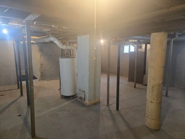 3204 N Water Street, Bay City, MI 48708