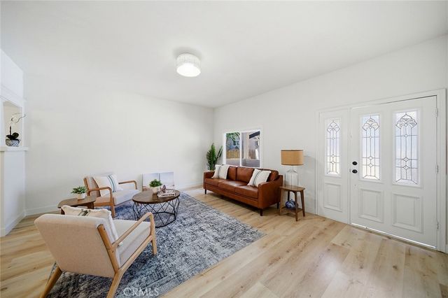 1512 W 36th, Los Angeles, CA 90018
