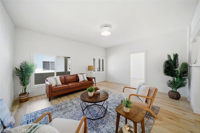 1512 W 36th, Los Angeles, CA 90018