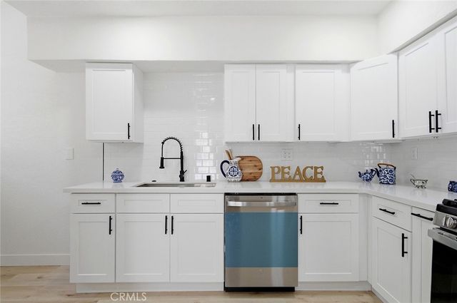 1512 W 36th, Los Angeles, CA 90018