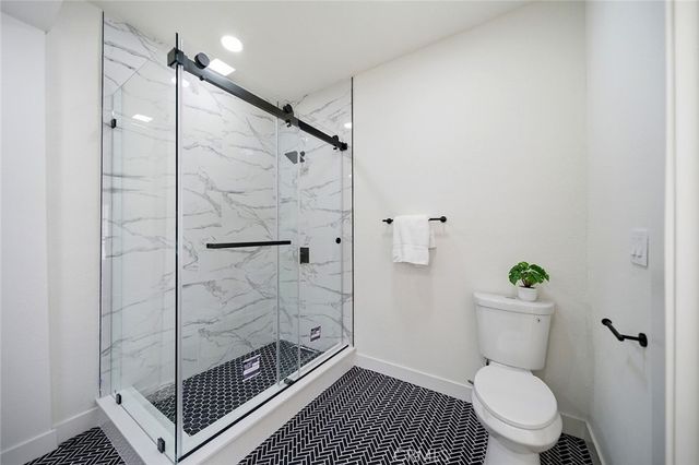 1512 W 36th, Los Angeles, CA 90018