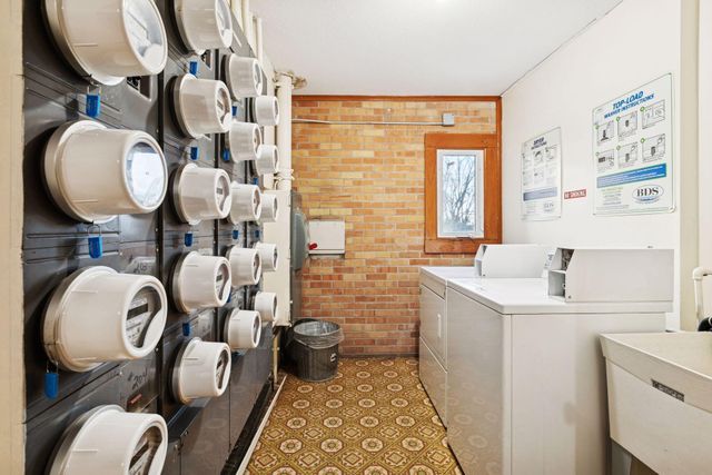 9143 Highway 55 306, Golden Valley, MN 55427