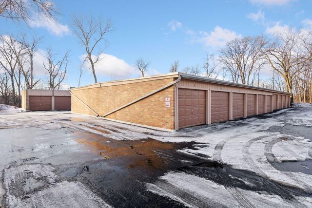 9143 Highway 55 306, Golden Valley, MN 55427