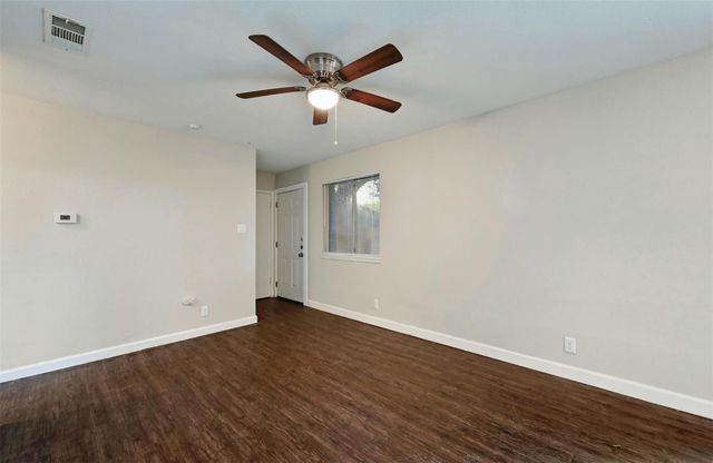 4802 W Wind TRL W 101, Austin, TX 78745