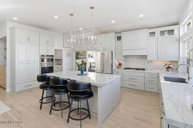 2556 Edgerock Road, Reno, NV 89519